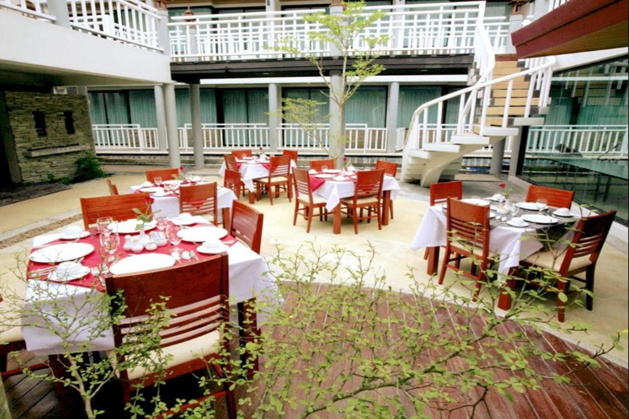 Honey Resort, Kata Beach Ngoại thất bức ảnh